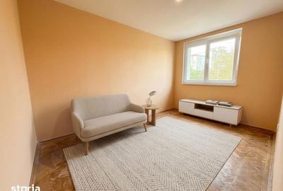 Apartament cu 3 camere semidecomandat în Gara de Nord - 1
