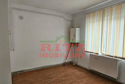 SPATIU COMERCIAL !!! NOU IN CARACAL! - 1