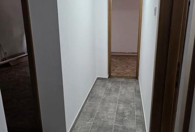 Apartament cu 3 camere decomandat, mobilat în Micro 6 - 10