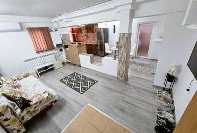 Apartament cu 4 camere decomandat în E3 - 15