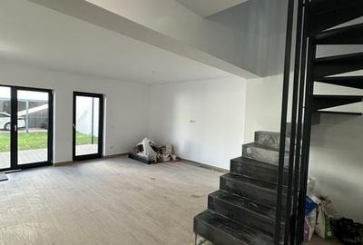 PROIECT DEOSEBIT - 5