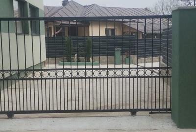 Casă cu 4 camere în Păulești - 2