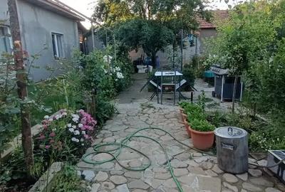 Casă cu 4 camere în Braniștea - 14
