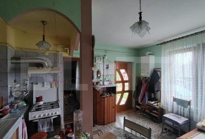 Casă cu 4 camere cu Teren 582 Mp în Livezeni - 2