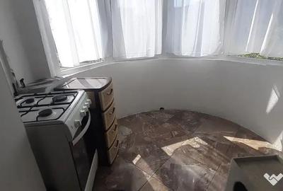 Apartament cu 2 camere decomandat în Republicii - 6