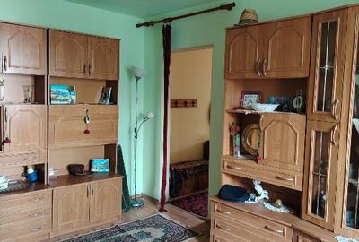 Vând Apartament etaj 2 - 6