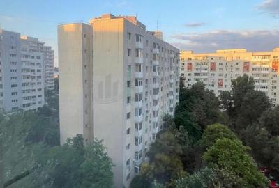 Apartament cu 2 camere decomandat, mobilat în P-ța Victoriei - 9