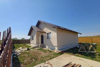 CASA INDIVIDUALA CU 3 CAMERE , HORPAZ - 2
