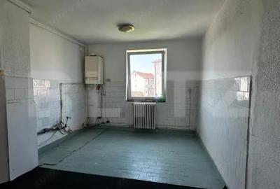 Apartament cu 4 camere decomandat în Central - 12