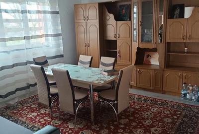 Casă cu 4 camere cu Teren 11700 Mp în Băbeni