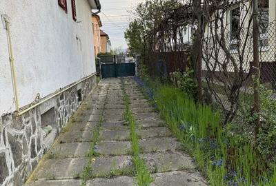 Casă cu 4 camere în Sub Arini - 8
