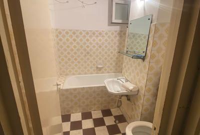Apartament cu 3 camere decomandat în Rogerius - 8