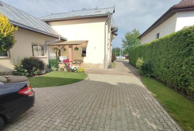 Casa cu garaj, teren 2000mp, chirie , Iaslovat - 20