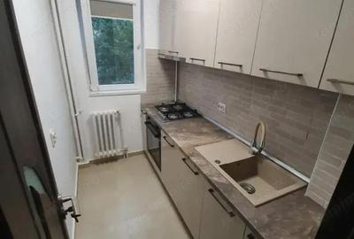 Apartament cu 2 camere nedecomandat în Berceni