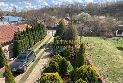 Casa superba la poalele muntilor - 6