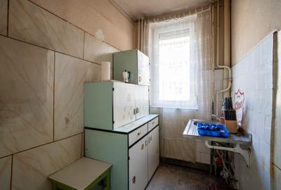 Apartament cu 3 camere semidecomandat în Valenta - 5