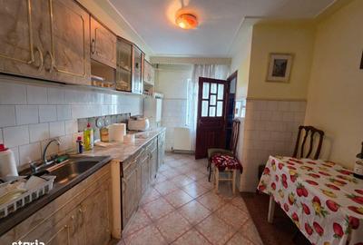 Apartament cu 2 camere decomandat în Central - 3