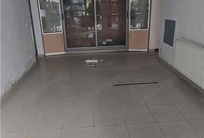 Spațiu comercial, de 52 mp, în Central - 6