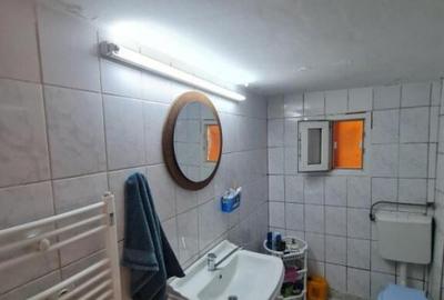 Casă cu 5 camere cu Teren 216 Mp în Bulgaria