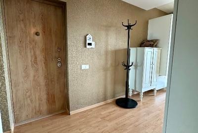 Apartament cu 3 camere decomandat în Europa - 8