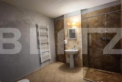 Casă cu 10 camere cu Teren 1100 Mp în Corunca - 4