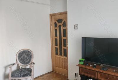 Apartament cu 3 camere decomandat în Tătărași - 9