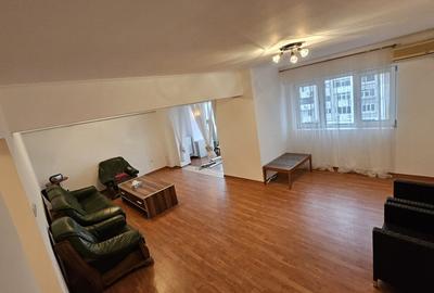 Apartament cu 4 camere decomandat în Central - 3