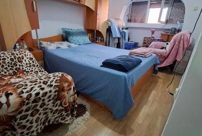 Industriei , Ap.3 cam , et.4 , 76 mp , decomandat , confort 1 - 3