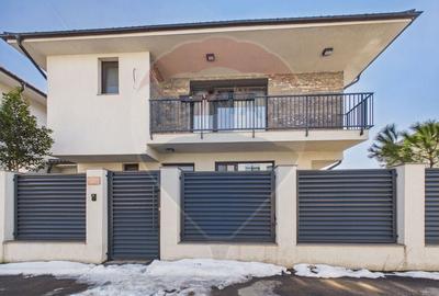 Casă cu 5 camere cu Teren 334 Mp în Prelungirea Ghencea - 13