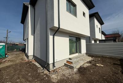 Casă individuală cu 4 camere cu Teren 220 Mp în Prelungirea Ghencea - 15