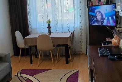 Apartament cu 3 camere decomandat în Alexandru cel Bun - 2