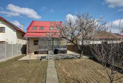 Casă cu 4 camere cu Teren 600 Mp în Ciarda Roșie - 1