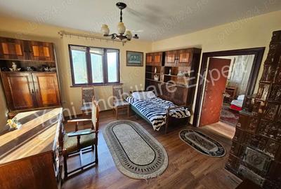 Casă cu 6 camere cu Teren 4050 Mp în Tutana - 16