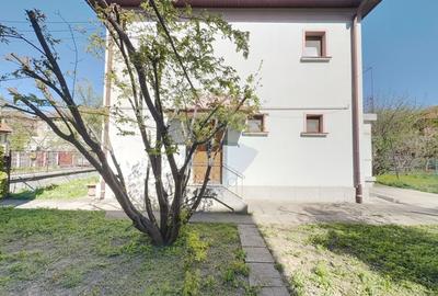 Casă cu 5 camere cu Teren 695 Mp în Tipografilor - 2