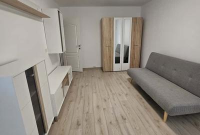 Totul nou, renovat si amenajat, 2 camere, intersectia Podul de Fier - 1