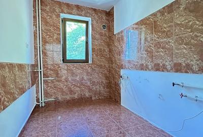 Apartament cu 3 camere semidecomandat în Tomis Nord - 14