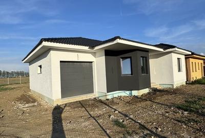 Casă cu 3 camere cu Teren 650 Mp în Odoreu