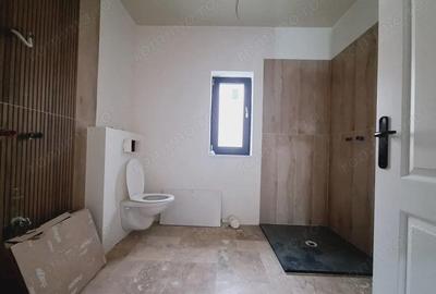 Casă cu 5 camere cu Teren 280 Mp în Braytim - 7