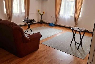 Casă cu Teren 782 Mp în Central - 4