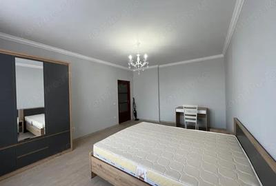 Garsonieră decomandată în Soarelui