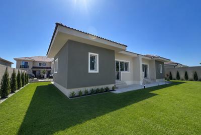 Duplex cu 4 camere cu Canalizare în Moșnița Nouă - 1