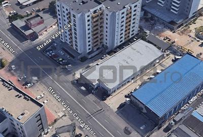 INVESTITIE. Teren cu cladire tip hala/spatiu comercial 97... - 2