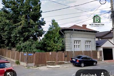 Casă cu 2 camere decomandat cu Teren 300 Mp în Central - 3
