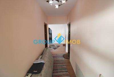 Casă cu 5 camere cu Garaj în Sascut - 3