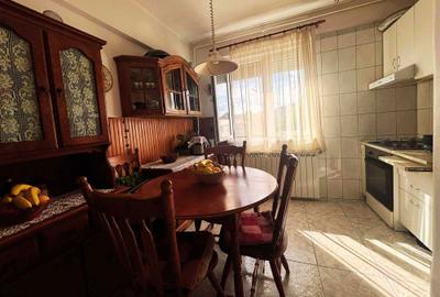 Apartament cu 3 camere decomandat, mobilat în Dacia - 2