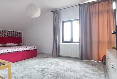 Casă cu 4 camere în Costi - 12