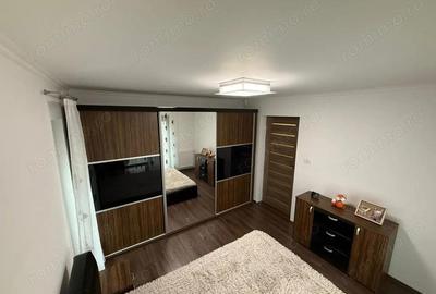 Mobilat si utilat. 2 locuri de parcare. Braytim, pozitie excelenta. 3 camere - 3