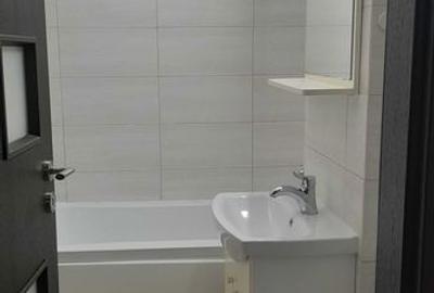 Garsonieră decomandată în Central - 7