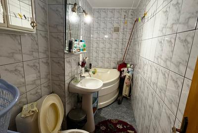 Apartament cu 3 camere decomandat, mobilat în Sud - 5