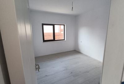 Casă individuală cu 4 camere cu Canalizare în Valea Lupului - 27